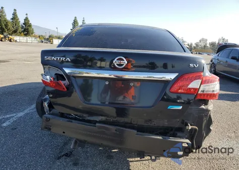 2013 Nissan Sentra S z USA, uszkodzony, nr VIN 1N4AB7AP6DN903979